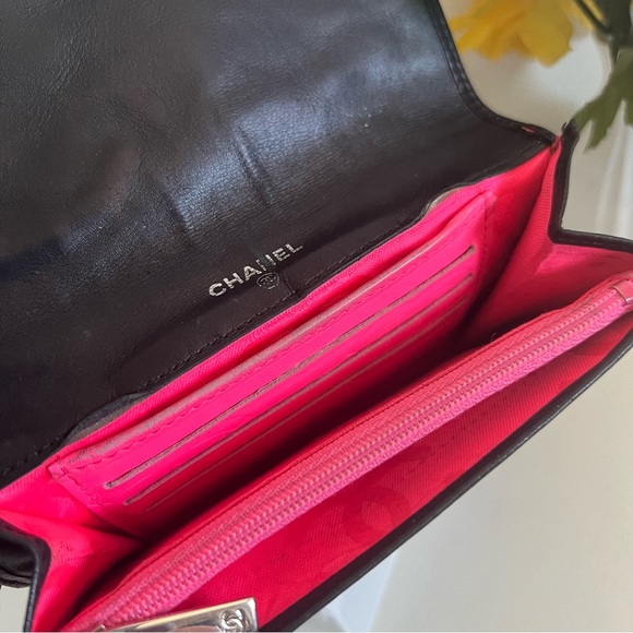 ❗️Sold ❗️Authentic Chanel wallet🩷❤️ - Picture 8 of 13